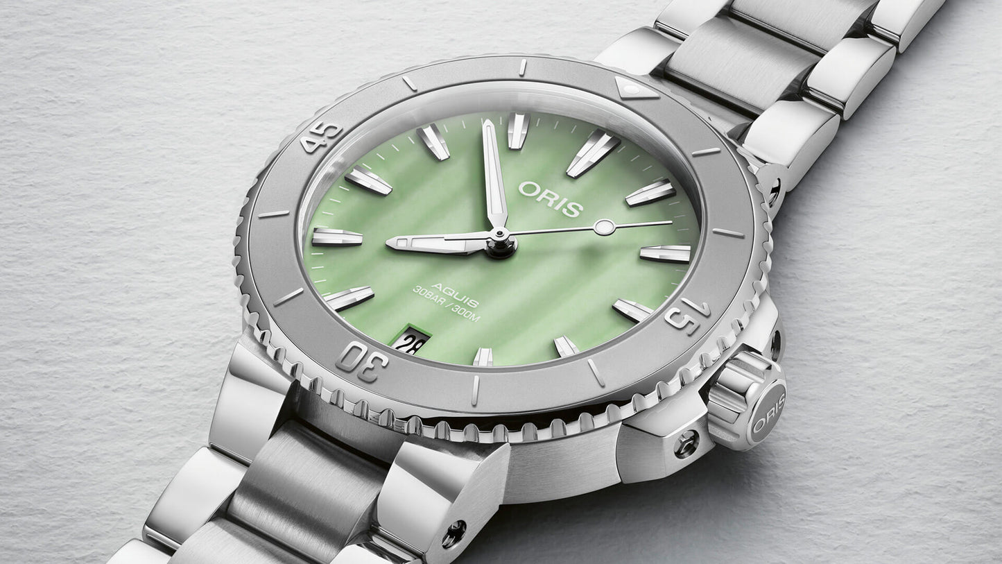 Oris Aquis Date 36.5mm