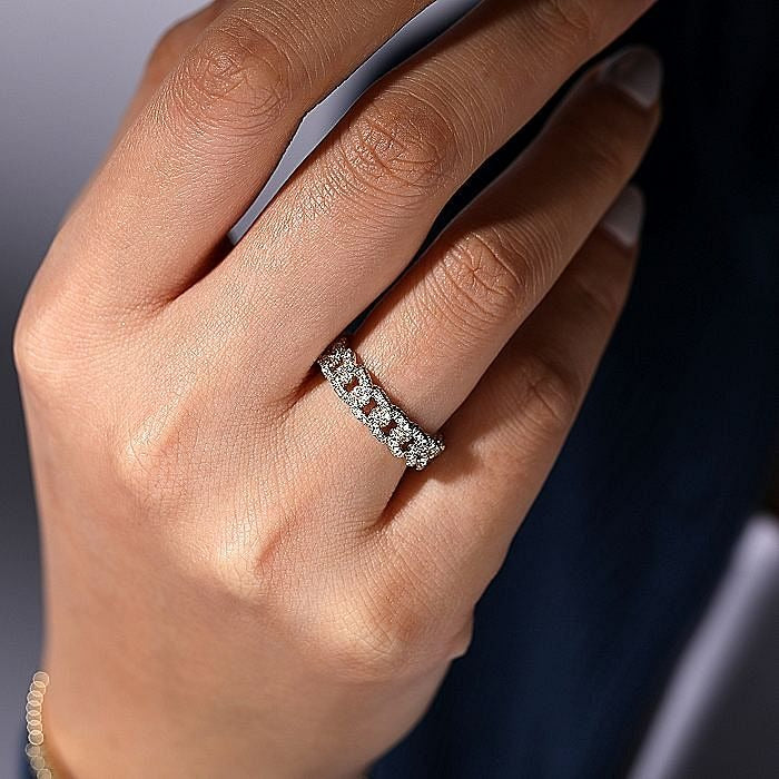 Gabriel & Co. 14 Karat Yellow Gold Diamond Chain Link Stackable Ring
