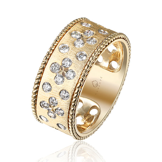 Luvente 14 Karat Yellow Gold Wide Diamond Clover Ring - Diamond Fashion Rings - Women's