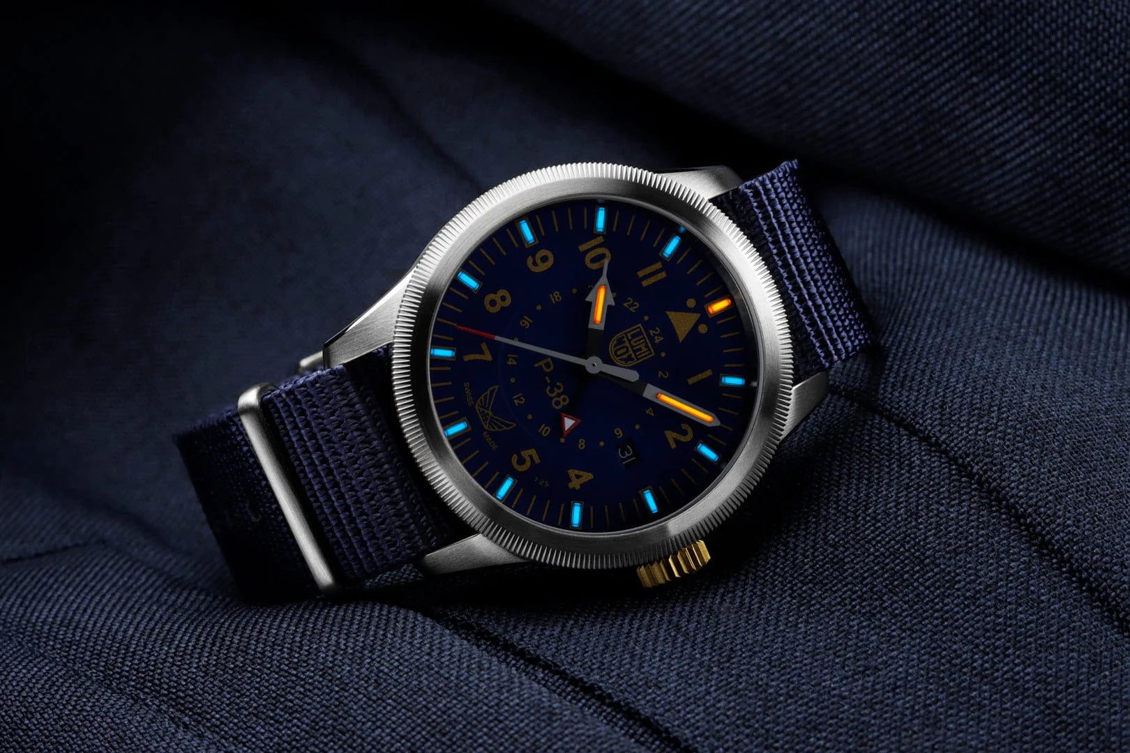 Luminox x Volition America P-38 LIGHTNING® 42mm – David Scott Fine