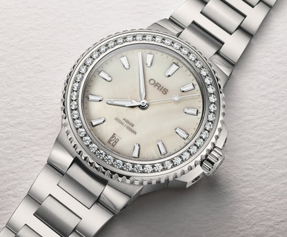 Oris Aquis Date Diamonds